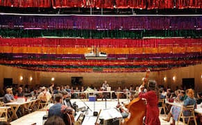 A Restaging of ‘Oklahoma!’ Thrusts the Audience into the Action