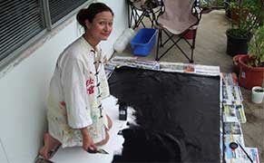 Artist Imprisoned in Abu Dhabi Over Facebook Post