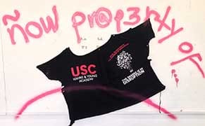 USC MFA Class of 2015 Presents University Administration with Petition to Remove Dean Muhl