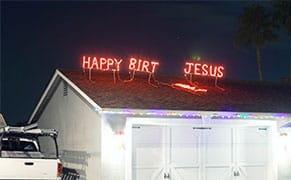 Merry Kitschmas: A Photographer Documents Christmas in Suburban America