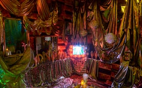 An Exhibition Focused on Empty Stages and Transitional Spaces