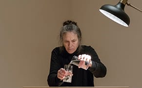 In the Museum for 100 Days, a Performance Artist Pushes Us to Reflect on Time