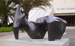 Columbia Students Object to Installation of Henry Moore “Monstrosity"