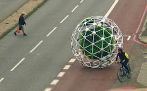 A Self-Driving Greenhouse Ball Could Be the Future of Urban Gardens