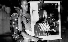 Gazing at Photographs that Look At and Past Us