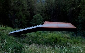 Outdoor Art and the Private Playgrounds of Privilege