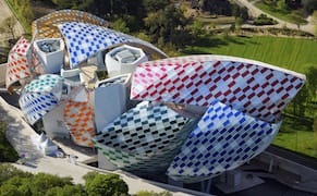 How Daniel Buren's Institutional Critique Became Institutional Chic