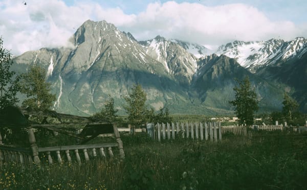 The Snapshots of a Globe-trotting Geographer Before Globalization