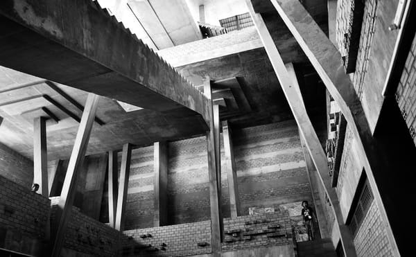 Brutalism and Traditional Khmer Design Come Together in Phnom Penh's Hiroshima House