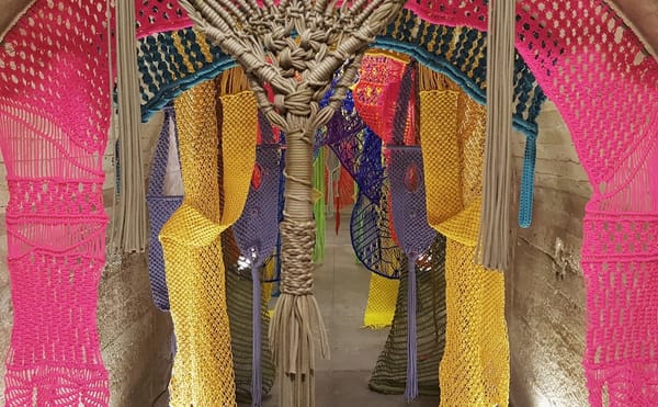 When the Language Meant to Prop Up Art Makes It Fall Over