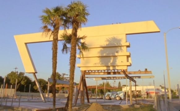 Portrayals of an Ever-changing LA at the Bob Baker Marionette Theater