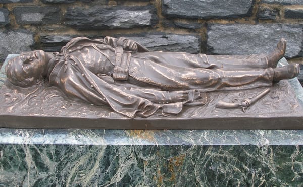 A Guide to Architects' Mundane and Monumental Graves