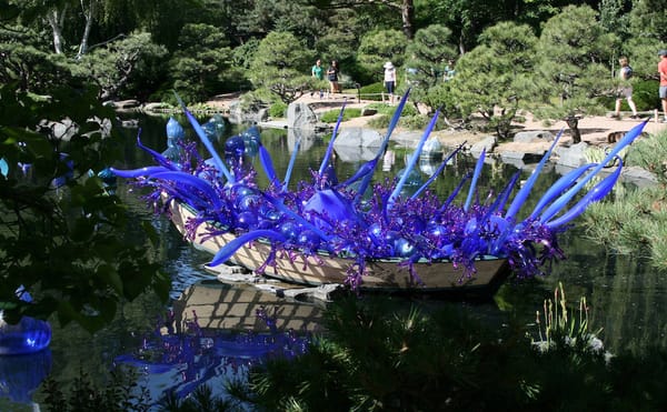 Former Worker Sues Glass Artist Dale Chihuly, Claiming Co-Authorship of Works