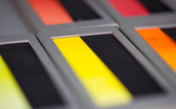 Winsor & Newton Professional Acrylic Paints Pass Rigorous Testing with Flying Colors