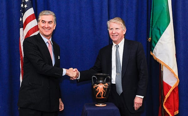 Francesco Genuardi, Consul General of Italy in New York (left) and Manhattan District Attorney Cyrus R. Vance, Jr. (right) du