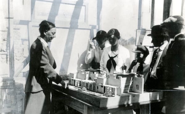 A New Website Profiles Pioneering Female Architects