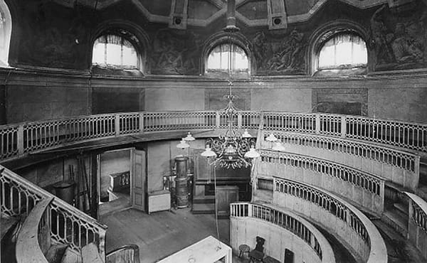 Curators Test Ties Between Science, Art, and The Colonial Imagination