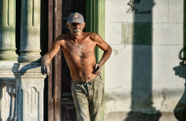Havana Street Photography Tour with Master Photographer Federico Savini