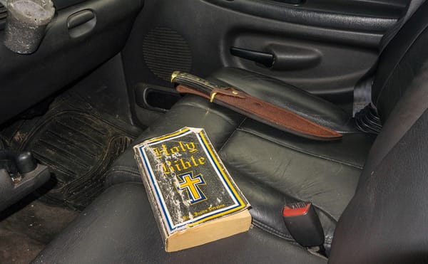 The Trauma of War Reflected Inside the Cars of Veterans