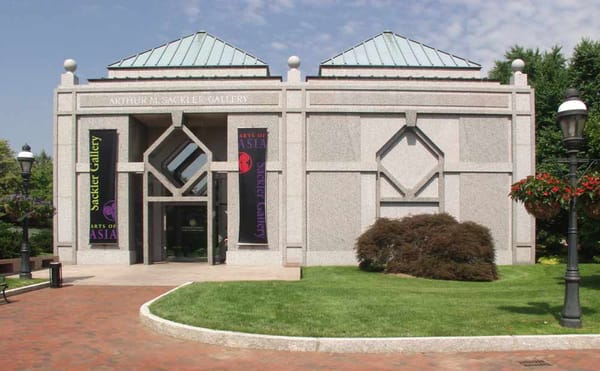 Smithsonian Rejects Senator's Request to Remove Sackler Name From Building