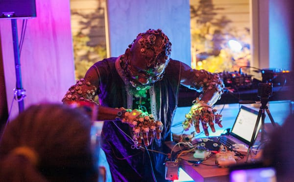 The Complicated Staging of Experimental Music in Art Spaces