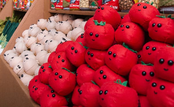 This Artist's Deli, Where Everything Is Made of Felt and Too Adorable to Resist