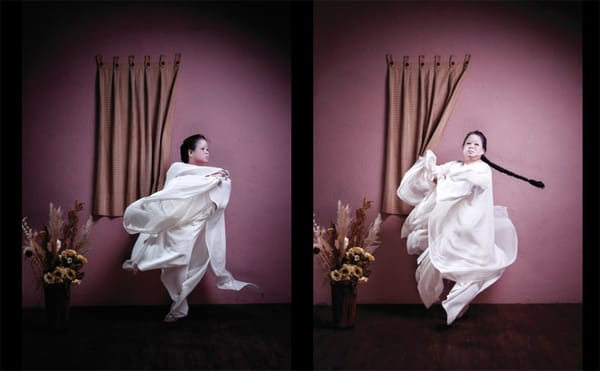 A Performer Uses Brain-Mapping Technology to Scan Her Dreams