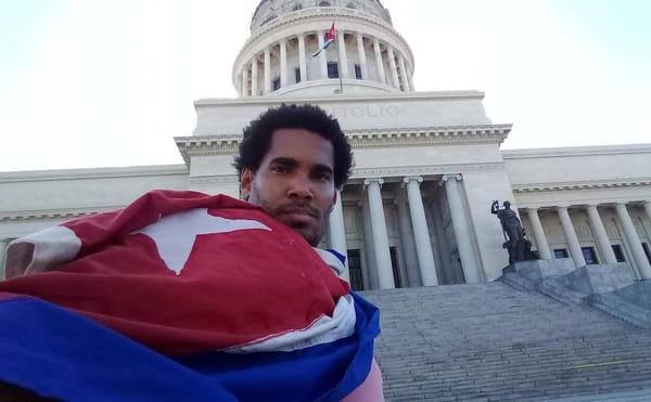 Hundreds Demand Cuban Government to Free Detained Artist