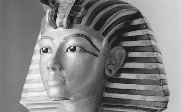 Peeling Back the Messy and Myriad Layers of Tutankhamun’s Discovery