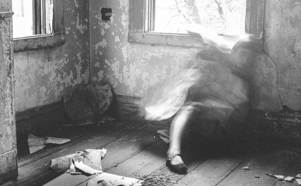 A Fleeting Glimpse of Francesca Woodman