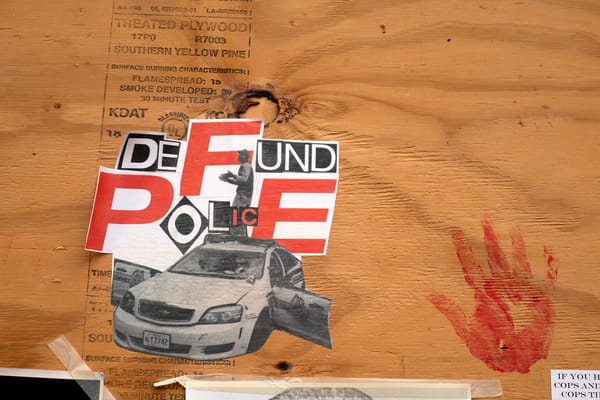 After White House Fence Comes Down, Its Activist Art and Posters Move Nearby