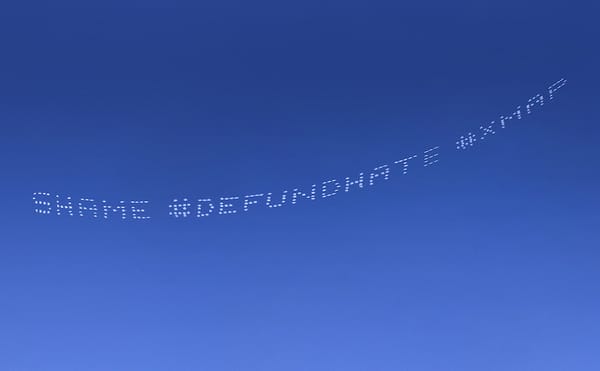 #DefundHate: Artists Create Skytyped Messages Denouncing the Immigrant Detention Crisis