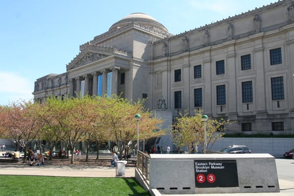 Brooklyn Museum Workers Move to Unionize