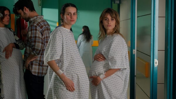 Pedro Almodóvar Presents a Beguiling Thriller About Motherhood