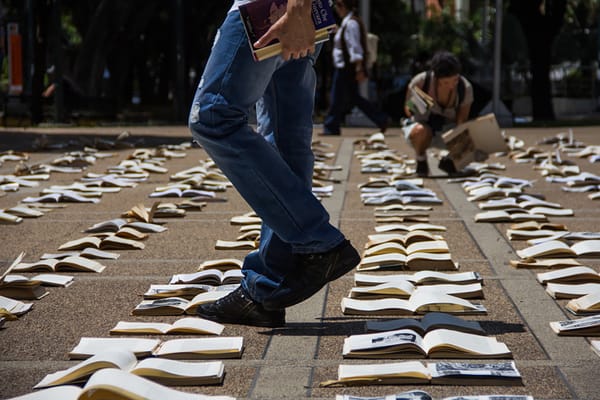 New Artist-run Platform LA ESCUELA___ Offers Free Programs and Open Calls