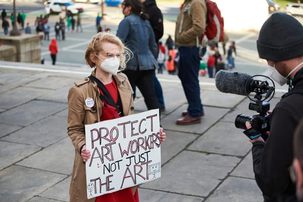 Philadelphia Museum of Art Workers Rally for "Fair Contract" as Negotiations Stall