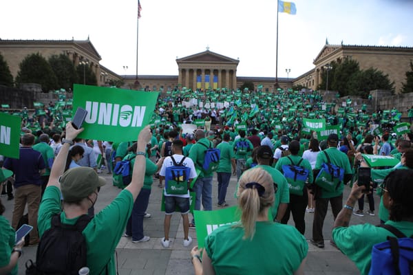 2,000+ Join Rally in Solidarity With Philadelphia Museum of Art Workers