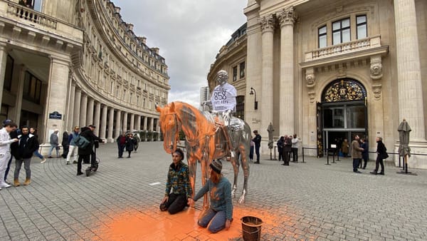Climate Activists Target Mega-Collector’s Charles Ray Sculpture in Paris