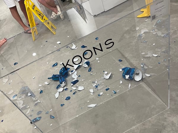 Florida Man Says He Wants to Buy Broken Koons Sculpture