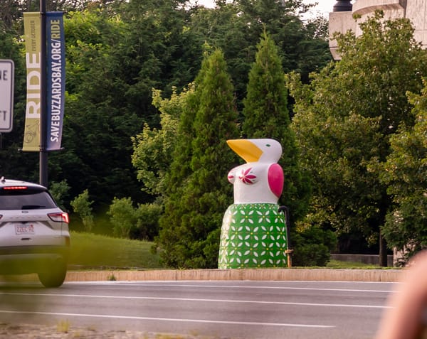 The "Sexy" Seagull Sculpture That Scandalized a Coastal City