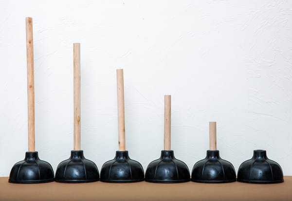 AI Am I? ARTificial Intelligence as Generated by Alexander Reben