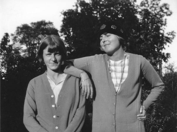 Two Lesbian Lovers’ Elaborate Art Hoax