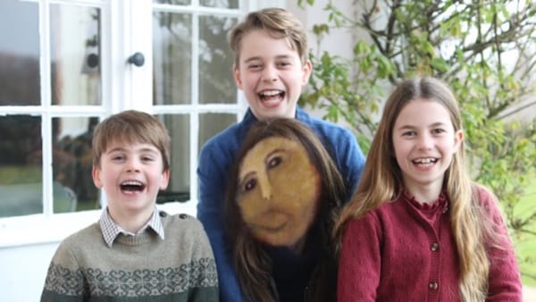 Uncanny Kate Middleton Family Photo Spawns Even Weirder Memes