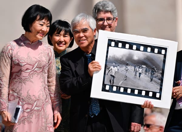 Film Disputes Authorship of Iconic “Napalm Girl” Photo