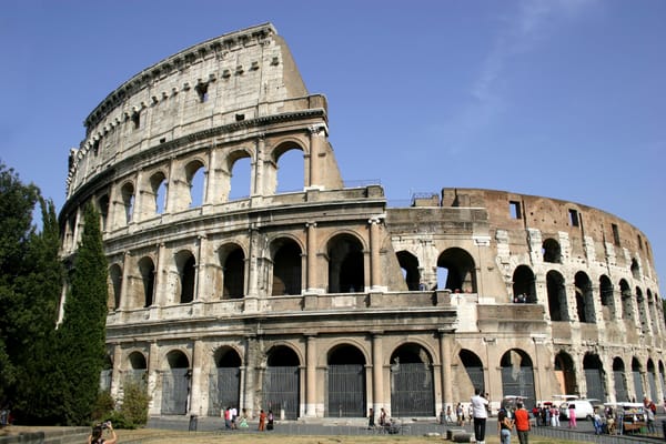 Colosseum Denies Reports of Tourist Injured on Its Grounds