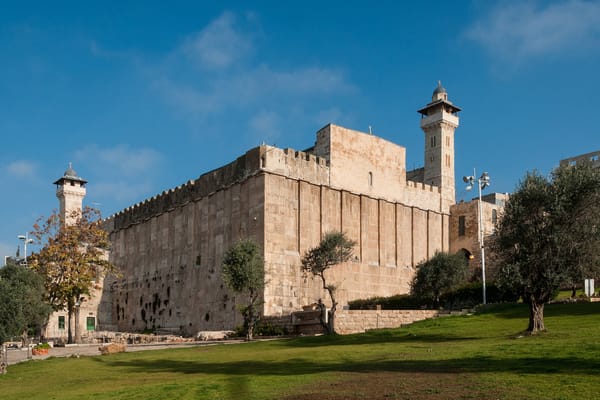 Israel Says It Will Hand Over Hebron Mosque to Settlers