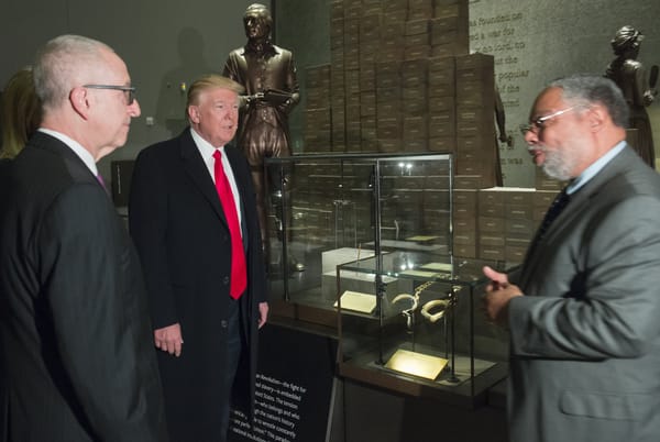 Trump Says US Museums Should Focus Less on Slavery