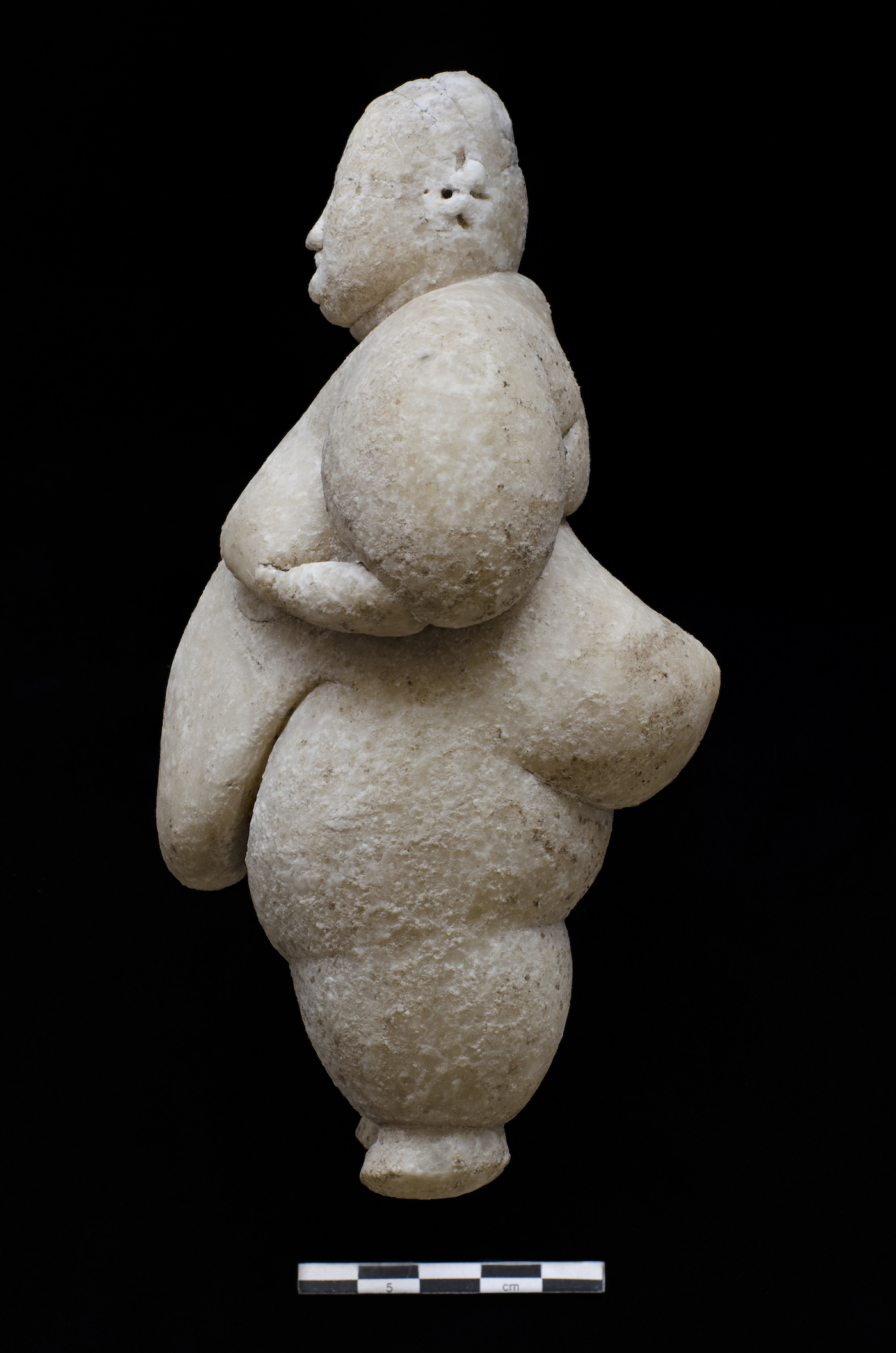 Archaeologists in Turkey Find Neolithic Female Statuette Intact1400 x 2113