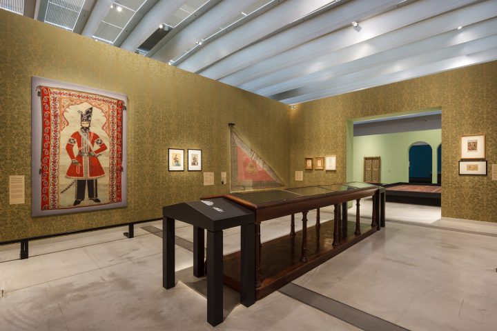 Installation view of <em>The Rose Empire: Masterpieces of 19th Century Persian Art</em> at the Louvre-Lens (photo by Laurent Lamacz, courtesy Louvre-Lens)